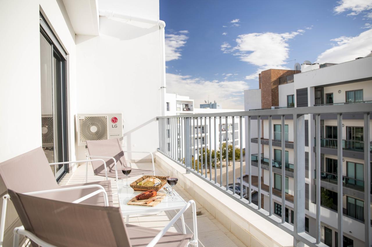B04 - Luxury 2 Bed W Terrace Pool Appartement Lagos Buitenkant foto
